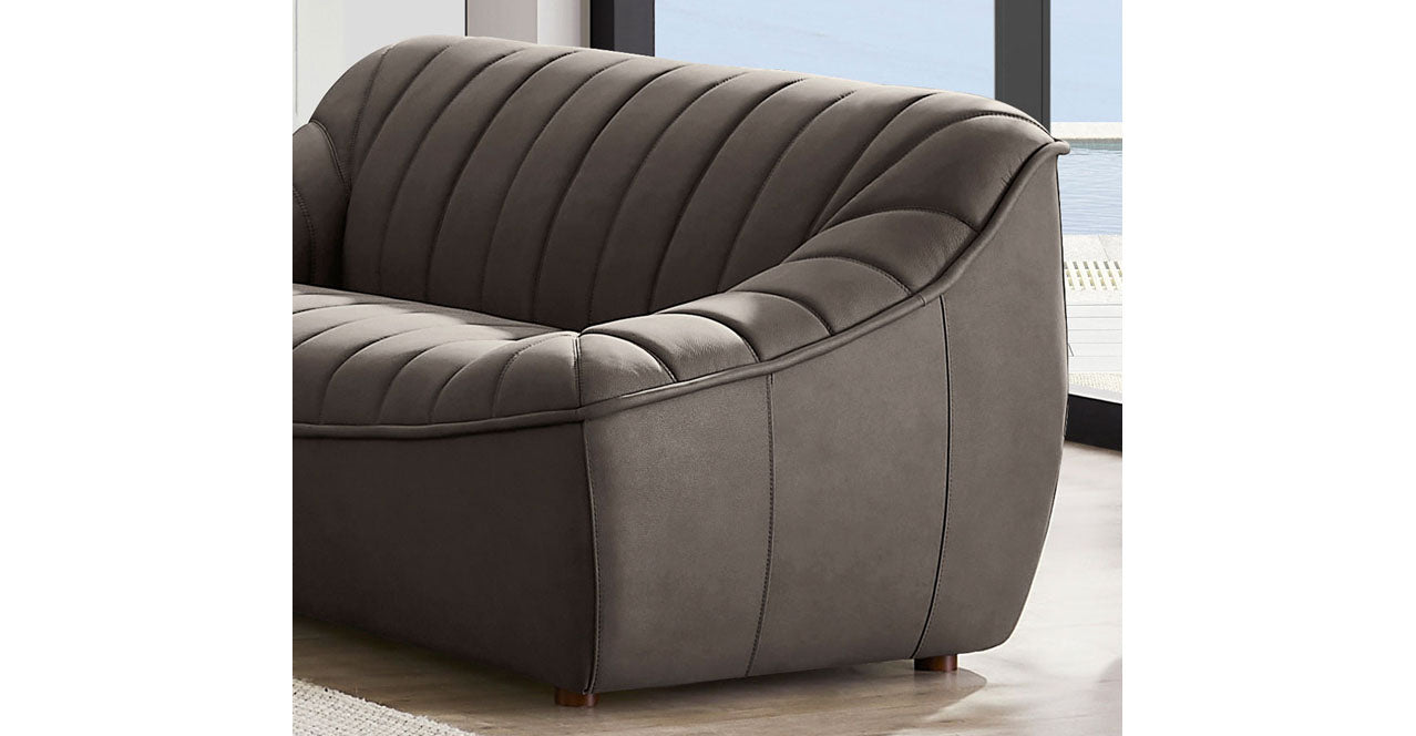 Snug Leather Sofa Collection